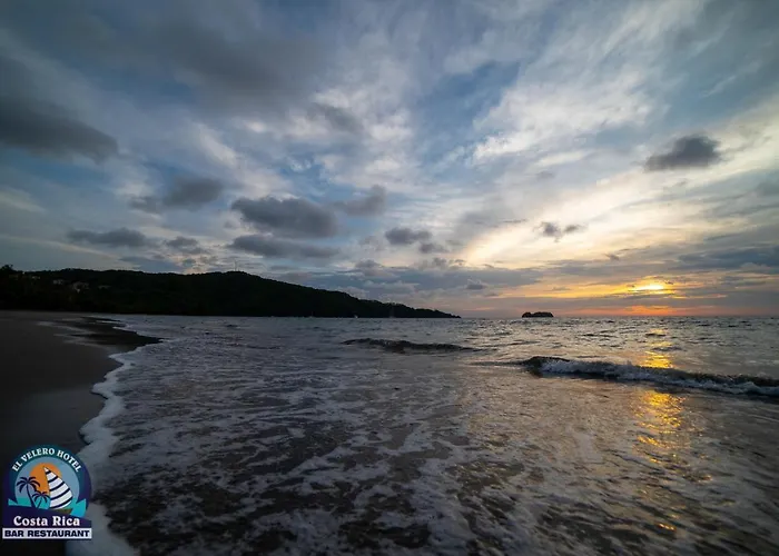 Hotel El Velero Playa Hermosa (Guanacaste)