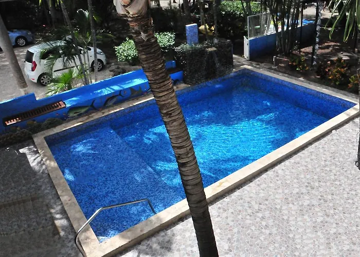 El Velero Hotel 3*
