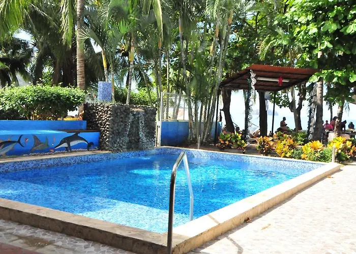 El Velero 3* Playa Hermosa (Guanacaste)